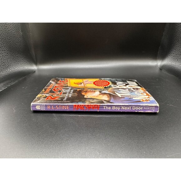 The Boy Next Door R.L. Stine Paperback Vtg 1st Edition Fear Street Pocket Books - Picture 13 of 16